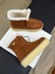 PRADA 25S PLATFORM ANKLE BOOTS 40 MM IN DARK BROWN SUEDE SHEARLING-LINED