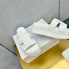 BLOCK SLIDES WITH TRIOMPHE IN WHITE SMOOTH CALFSKIN