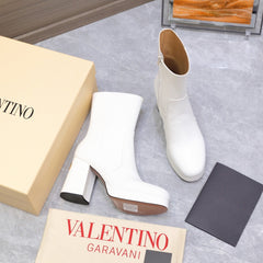 VALENTINO 25S ANKLE BOOTS WITH ZIPPER 90 MM IN WHITE CALFSKIN