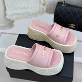 PLATFORM SLIPPERS IN BABY PINK LAMBSKIN
