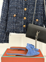 FLAT SANDALS IN BLUE SUEDE AND LAMBSKIN