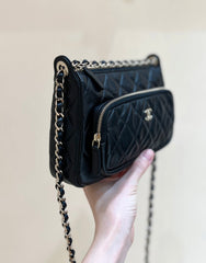 QUILTED SHOULDER BAG 21 IN BLACK LAMBSKIN WITH GOLD METALLIC