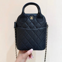 CHANEL 25S CLUTCH WITH CHAIN 18 IN BLACK CALFSKIN GOLD HARDWARE