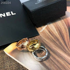 COCO CRUSH RING QUILTED MOTIF IN 18K GOLD SMALL VERSION