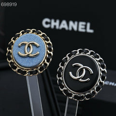 25P BROOCH IN BLUE DENIM BLACK LEATHER-THREADED OVAL