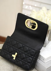 SMALL CARO BAG BALCK SUPPLE CANNAGE CALFSKIN