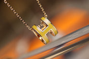 NECKLACE POP H PEDANT PINK GOLD
