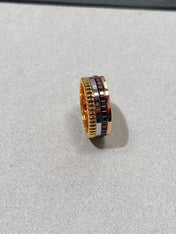 QUATRE BLACK EDITION PINK GOLD RING