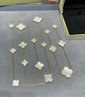 CLOVER 16 MOTIF WHITE MOP GOLD NECKLACE