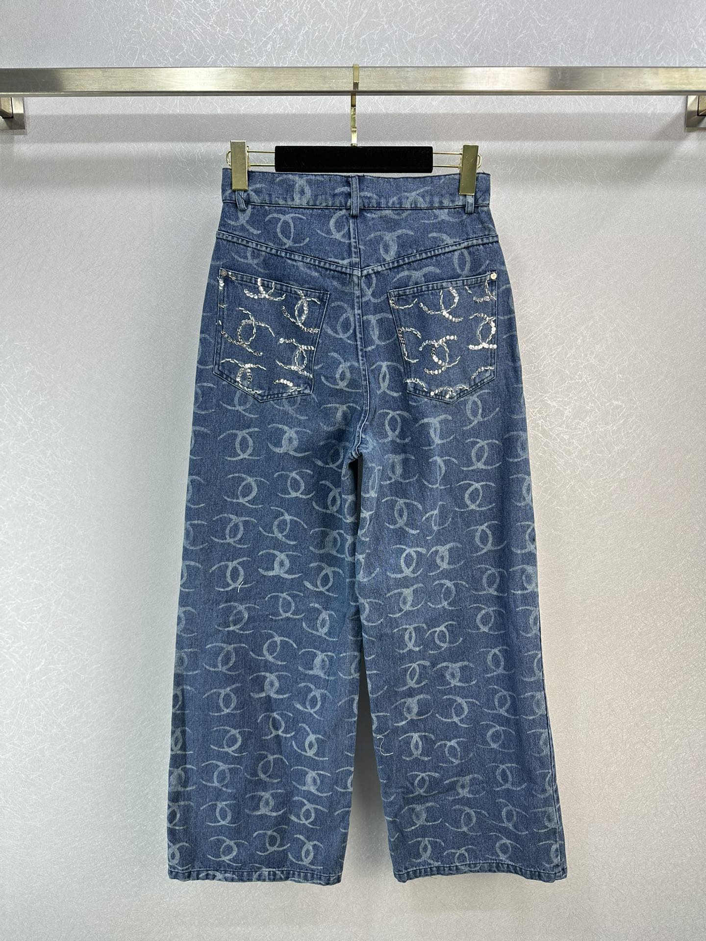 DENIM CC LOGO DARK BLUE WHITE AND SILVER JEANS