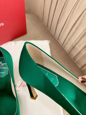 TROMPETTE PUMPS IN GREEN SILK CRYSTAL BUCKLE