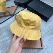 BUCKET HAT IN GOLDEN YELLOW RE-NYLON 234109