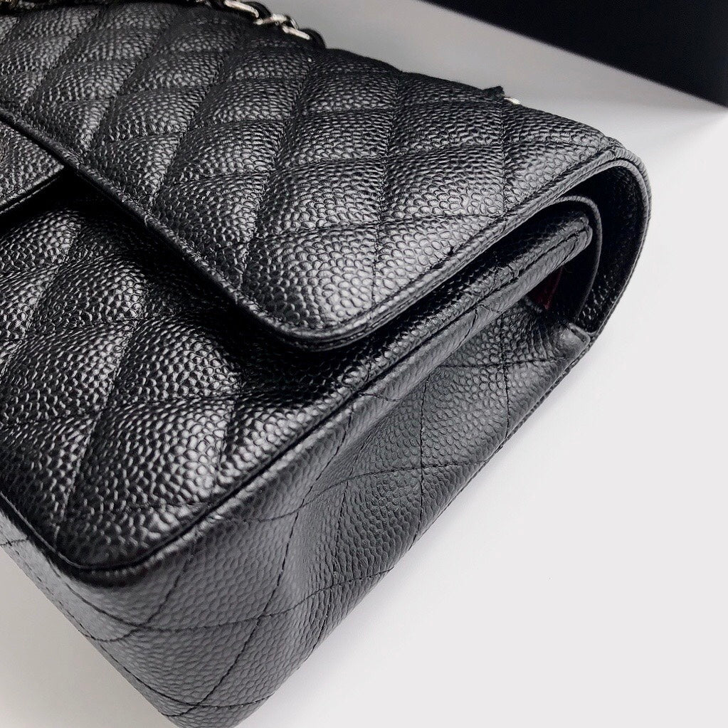 FLAP BAG 25 IN BLACK CAVIAR LEATHER SILVER HARDWARE