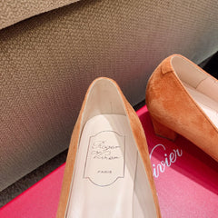 BELLE VIVIER PUMPS IN TAN ORANGE SUEDE TORTOISESHELL BUCKLE