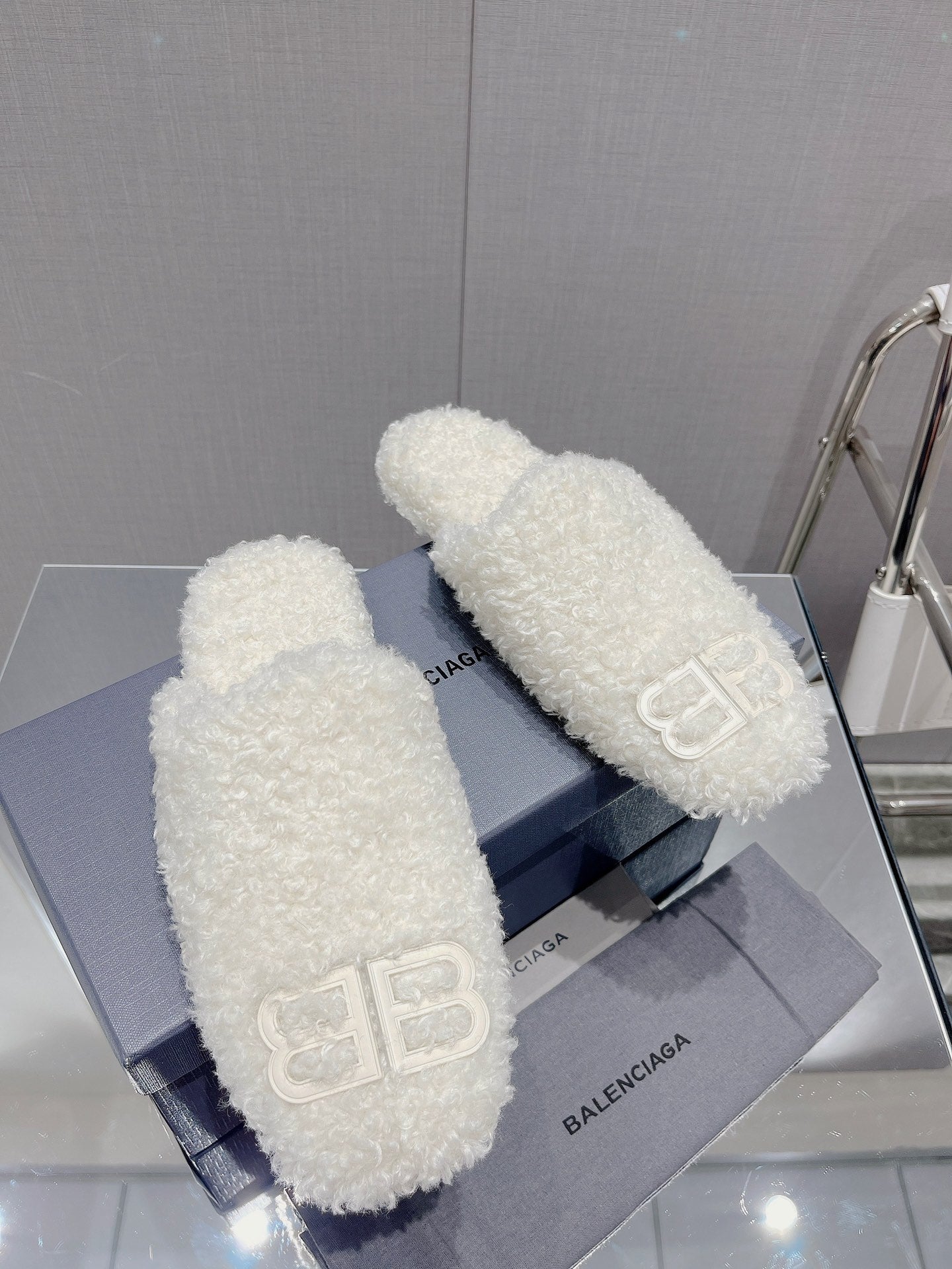 BALENCIAGA 25S MULES IN WHITE WOOL WITH LOGO