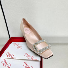 BELLE VIVIER PUMPS IN BEIGE SILK