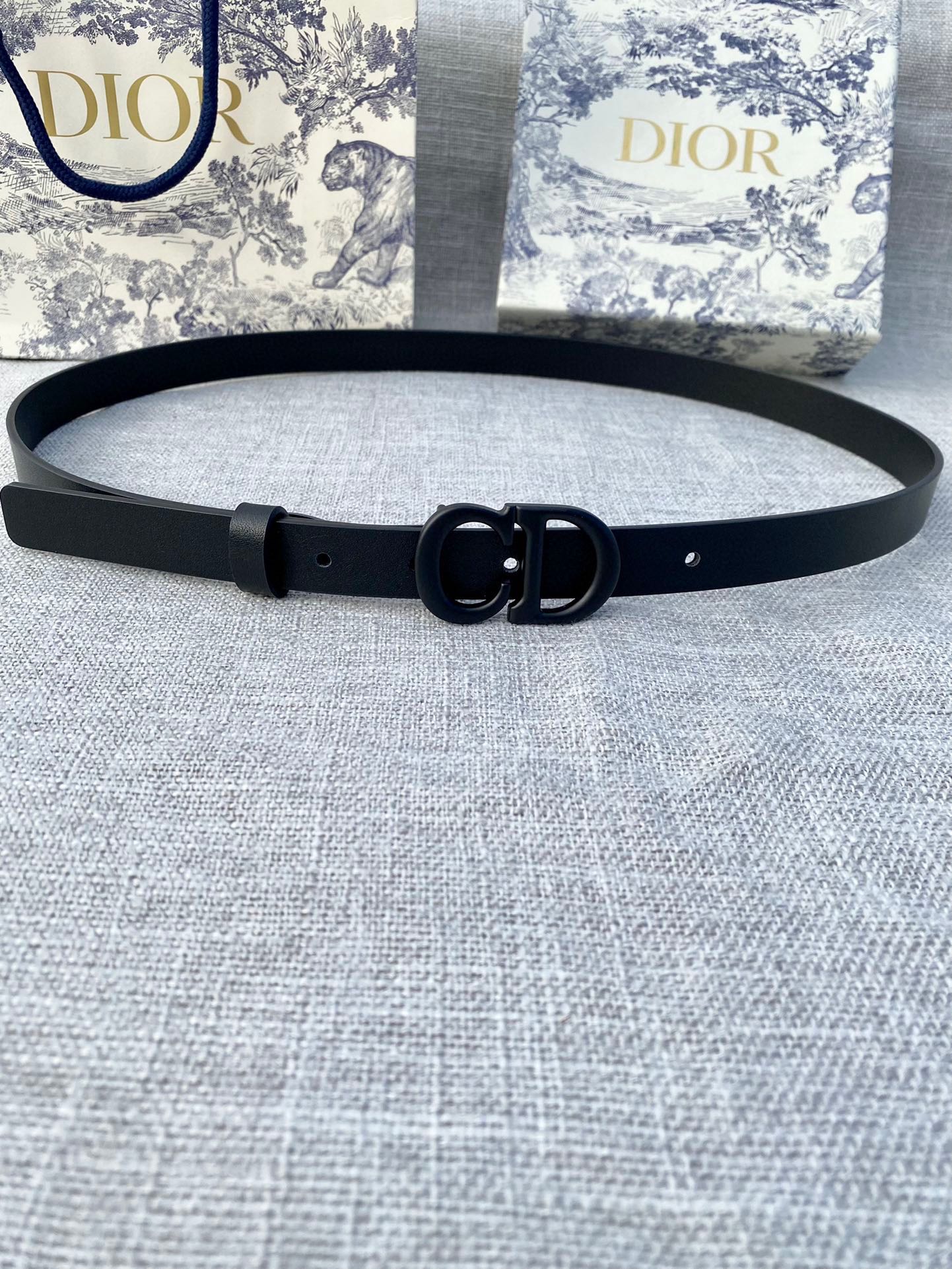 DIOR 26S BELT 20 MM IN BLACK CALFSKIN 673571