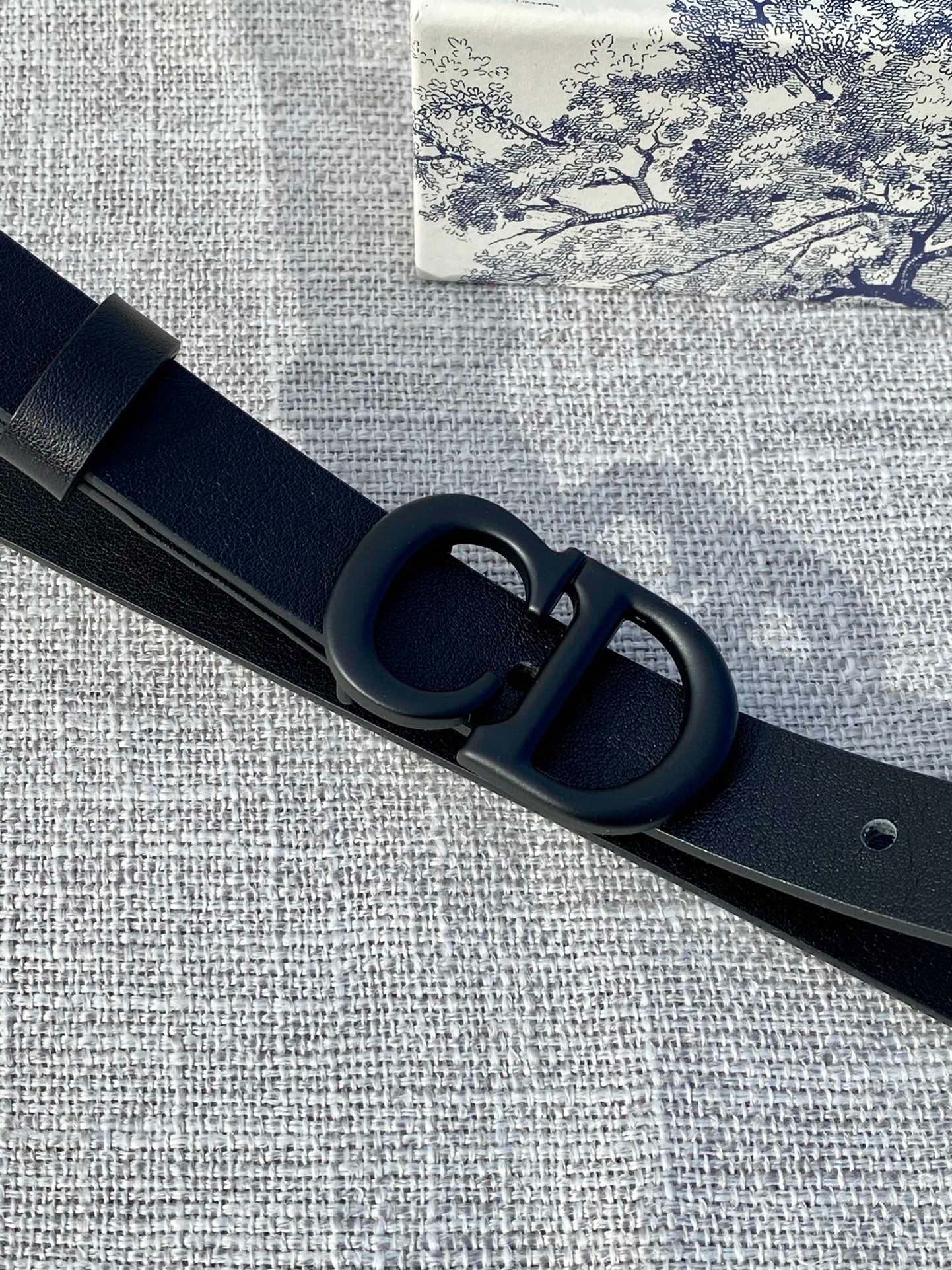 DIOR 26S BELT 20 MM IN BLACK CALFSKIN 673571