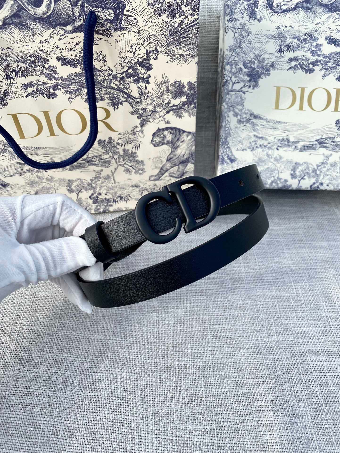 DIOR 26S BELT 20 MM IN BLACK CALFSKIN 673571