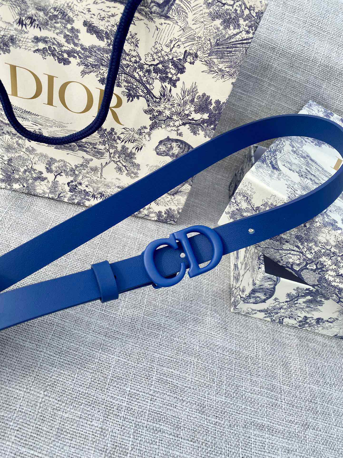 DIOR 26S BELT 20 MM IN NAVY BLUE CALFSKIN 673574