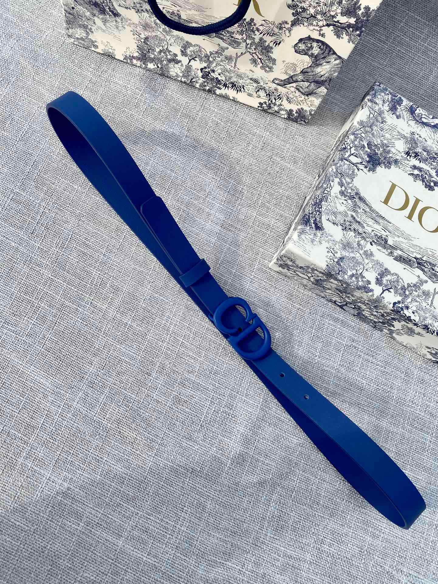 DIOR 26S BELT 20 MM IN NAVY BLUE CALFSKIN 673574