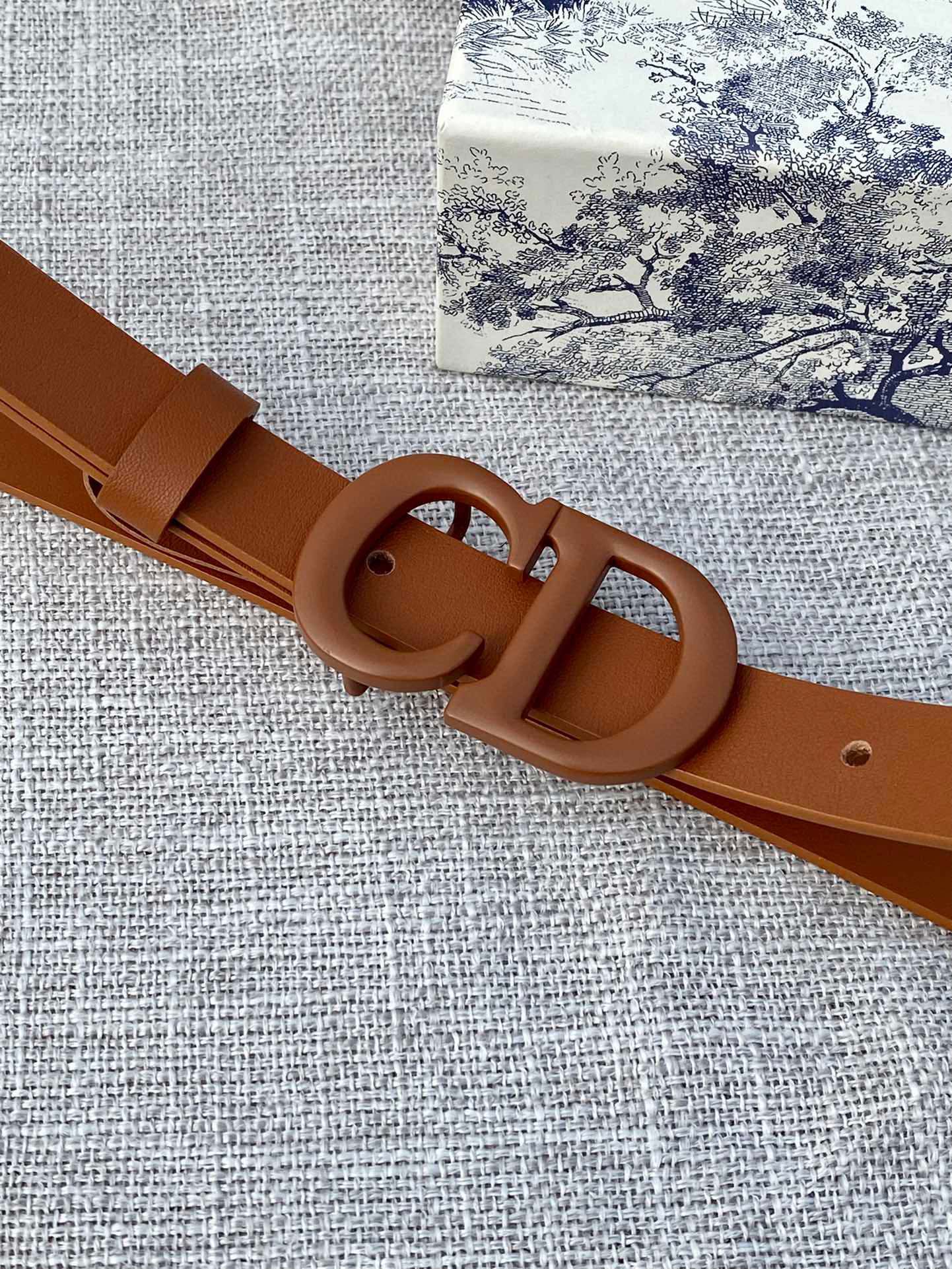 DIOR 26S BELT 20 MM IN BROWN CALFSKIN 673575