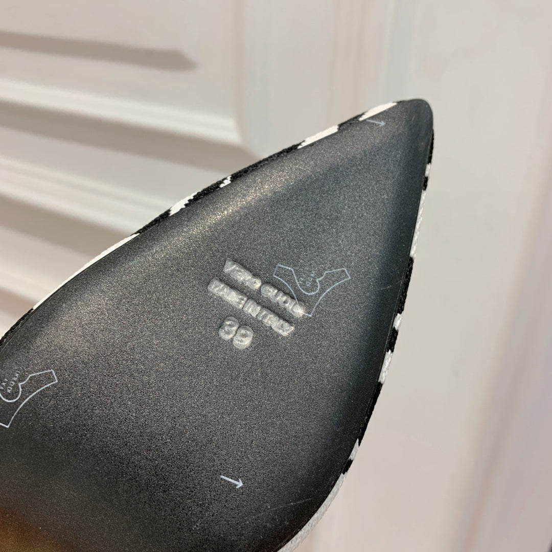 BALMAIN 26S HIGH-TOP BOOTS 105 MM IN BLACK AND WHITE FLYKNIT STYLE 3