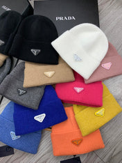 BEANIIE HAT IN CREPE PINK WOOL 335034