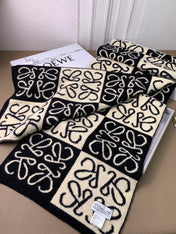 LOEWE 26S SCARF 190 IN CASHMERE 130196
