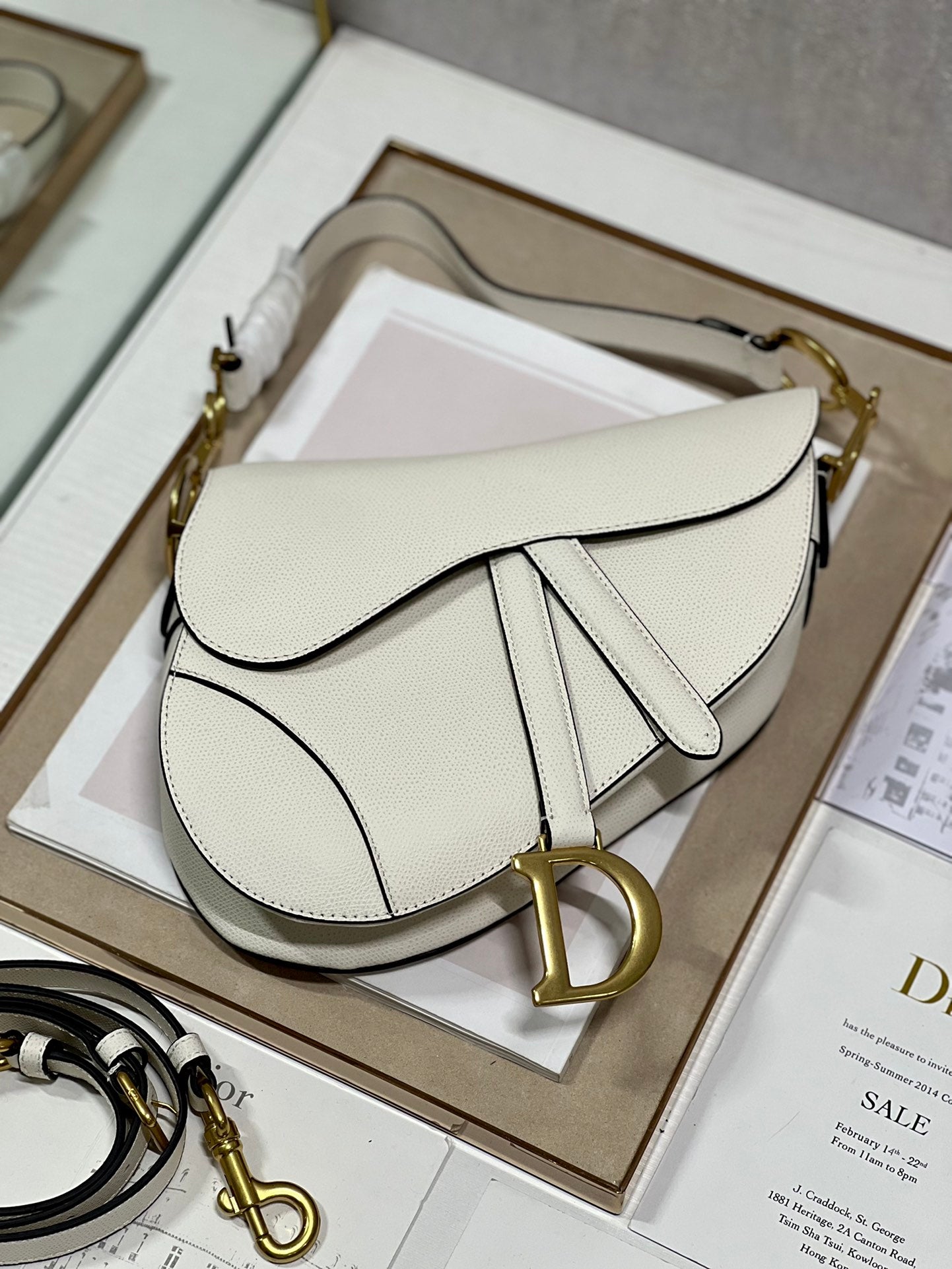 DIOR 26S SADDLE BAG 25 IN WHITE CALFSKIN