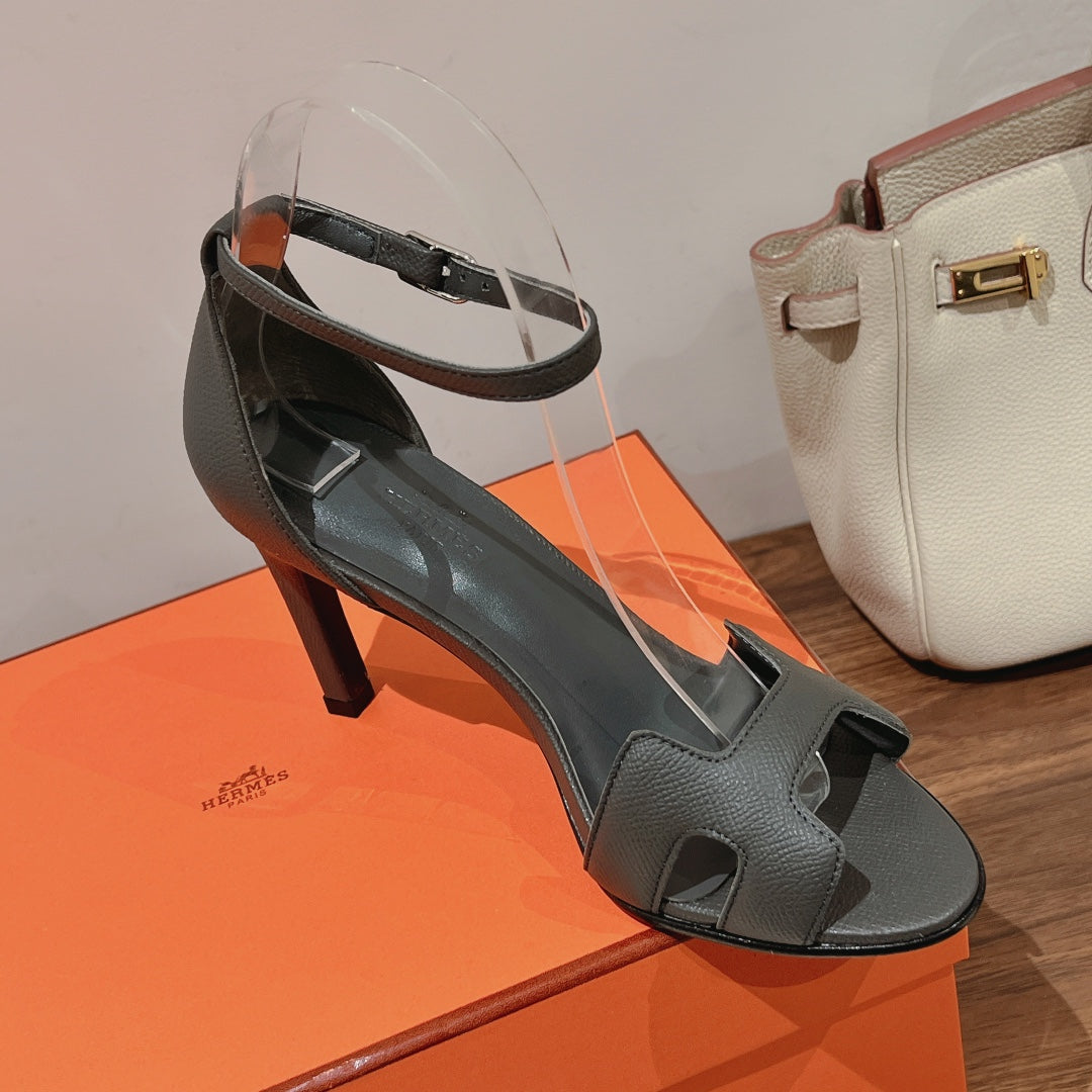 PREMIERE 105 SANDAL IN DARK GRAY CALFSKIN