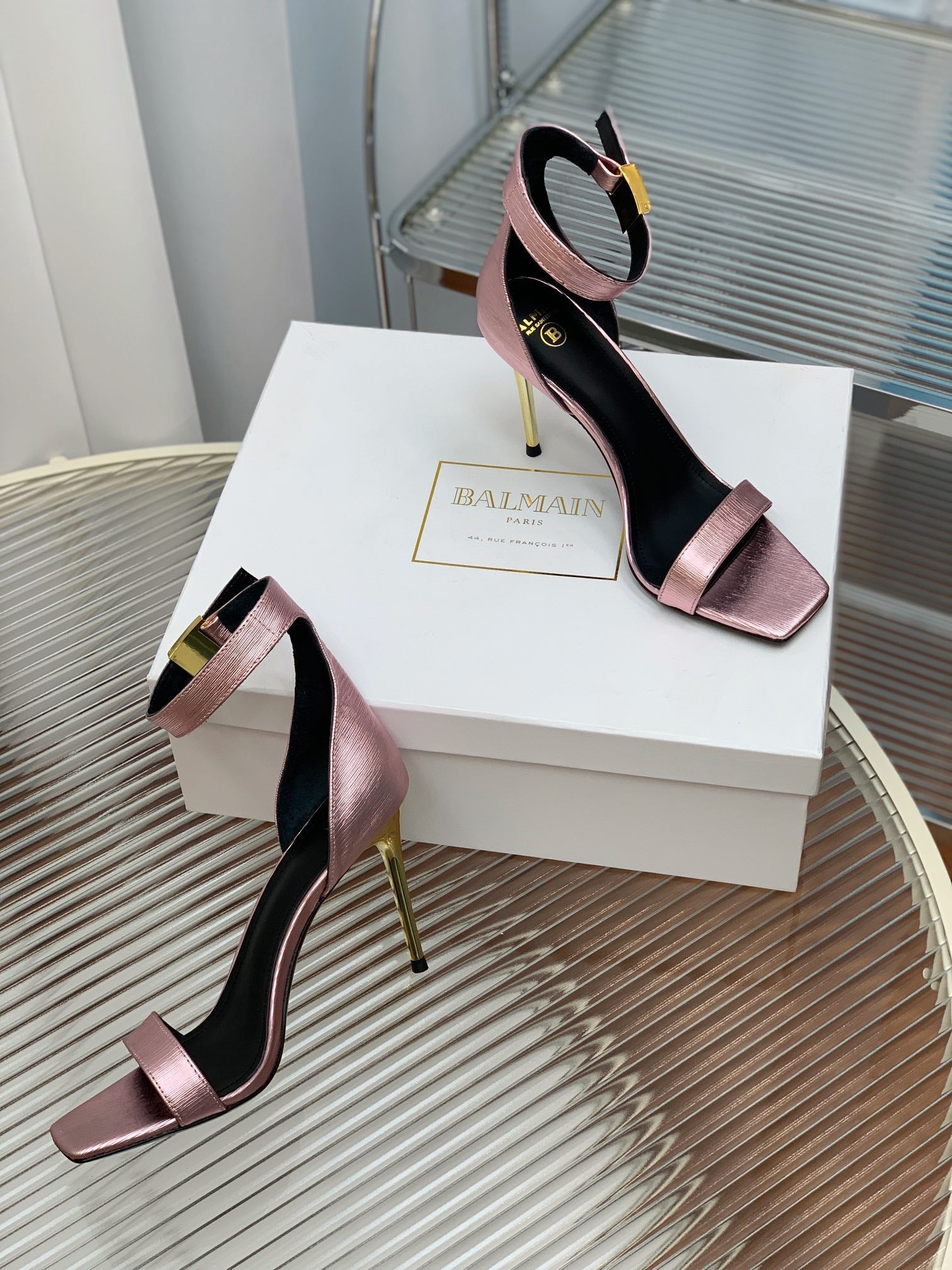 BALMAIN 25S METAL BUCKLE HIGH HEELS 95MM IN IRIDESCENT PURPLE CALFSKIN