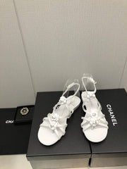 FLORAL FLAT SANDAL IN WHITE LAMBSKIN