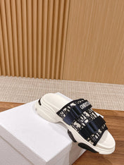 DIOR PLATFORM SLIDES 25S 30 MM IN MIDNIGHT BLUE MIX WHITE FABRIC AND CALFSKIN