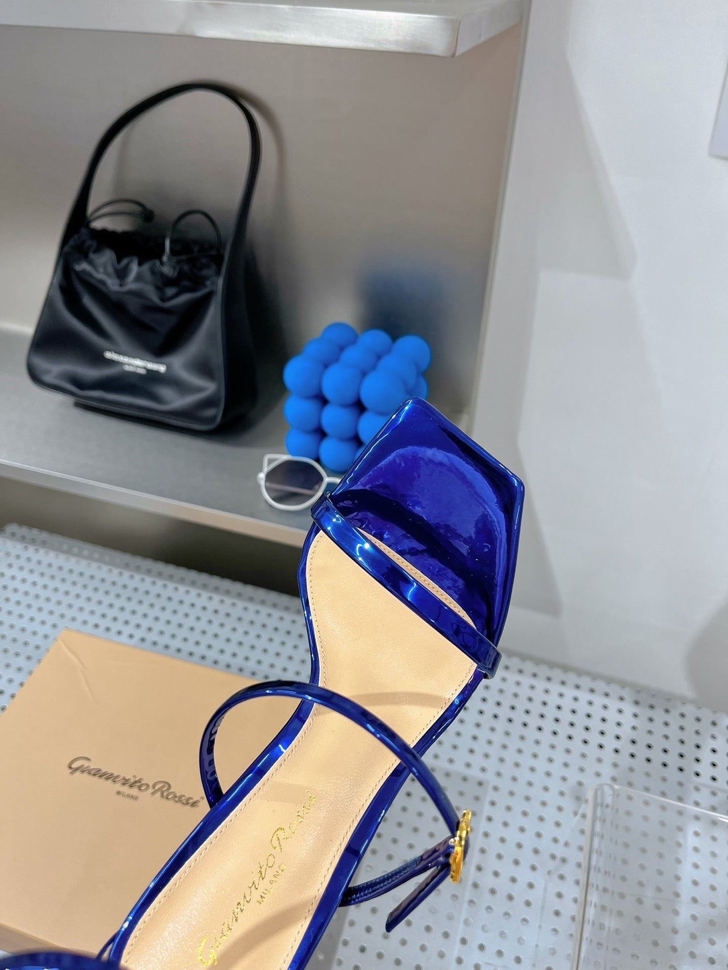 GIANVITO ROSSI 26S SQUARE-TOE HIGH-HEEL SANDALS 105 MM IN NAVY BLUE PATENT CALFSKIN