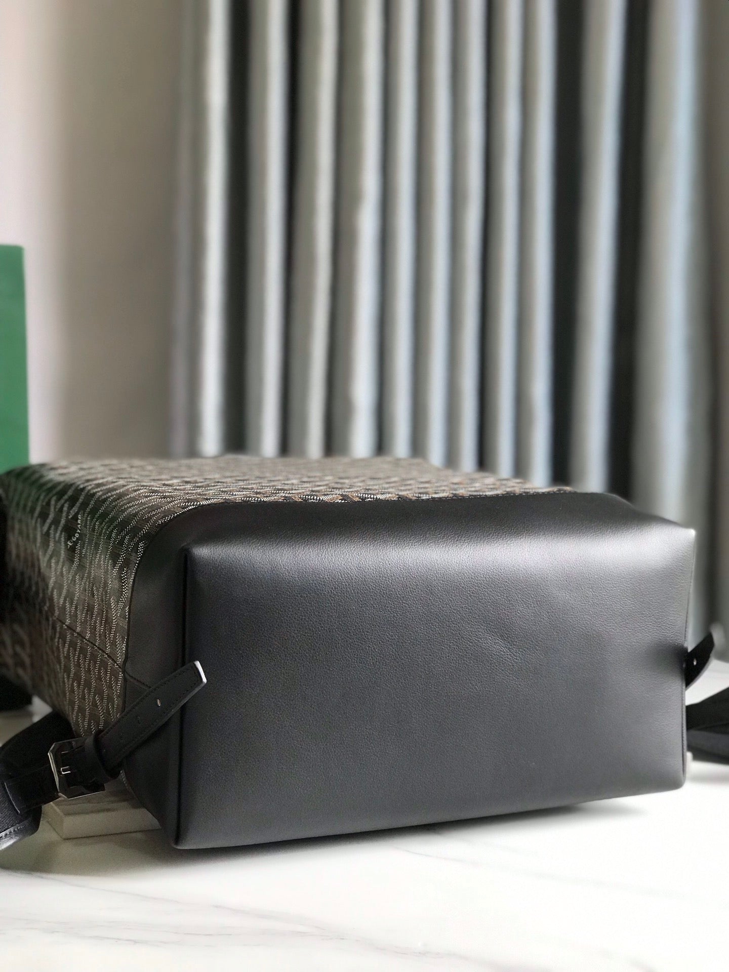 CISALPIN BACKPACK 43 IN BLACK GOYARDINE CANVAS AND CALFSKIN