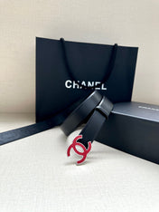 CC 30MM BELT IN BLACK SMOOTH CALFSKIN WITH RED METAL LOGO