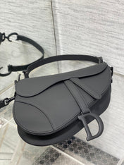 SADDLE BAG 24 IN BLACK CALFSKIN BLACK HARDWARE