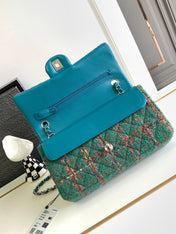 CC MEDIUM 25 CLASSIC BAG IN GREEN FOREST WOOL TWEED