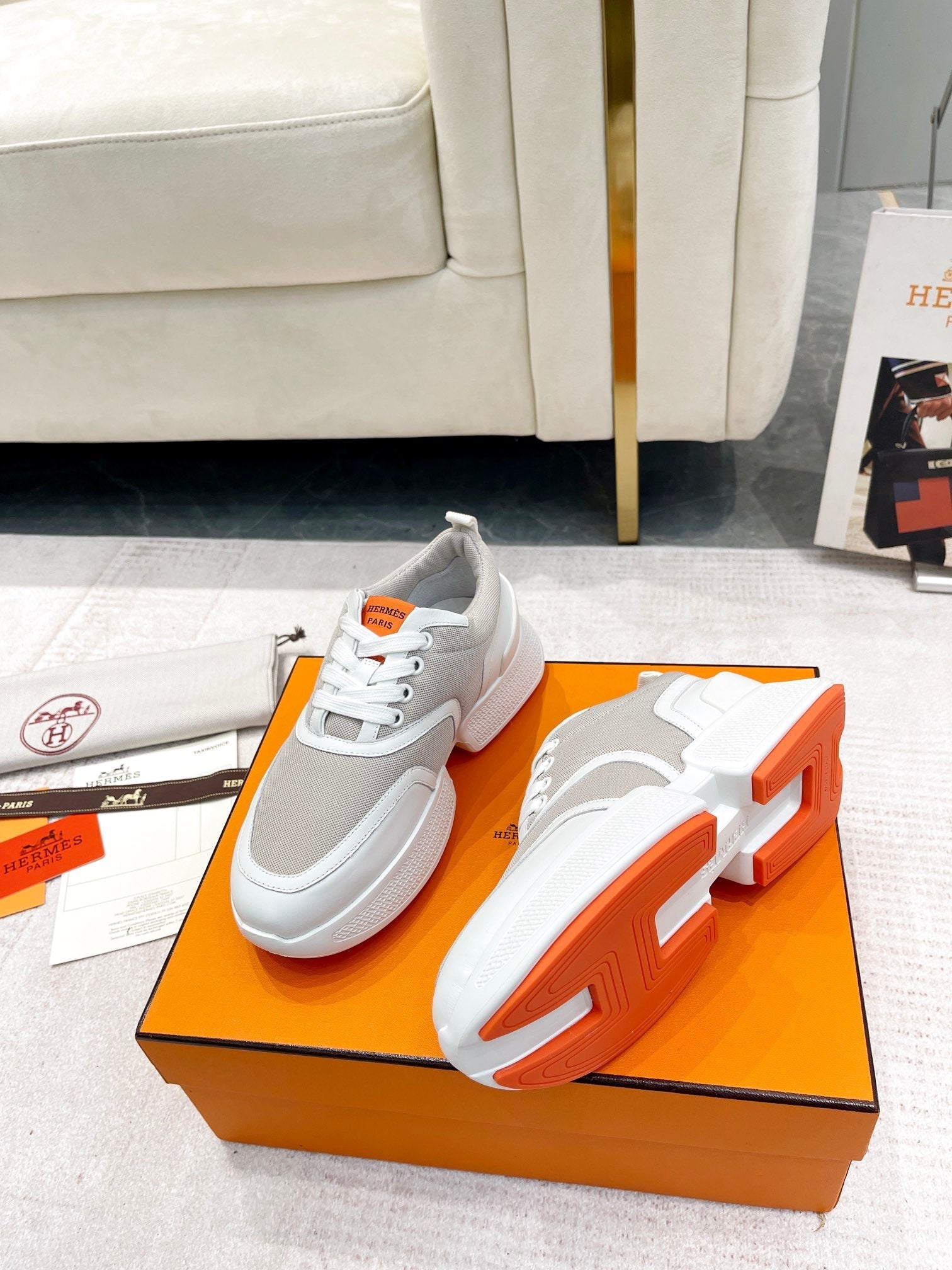 GIGA SNEAKER IN HARBOR GRAY STITCHED MESH AND WHITE CALFSKIN