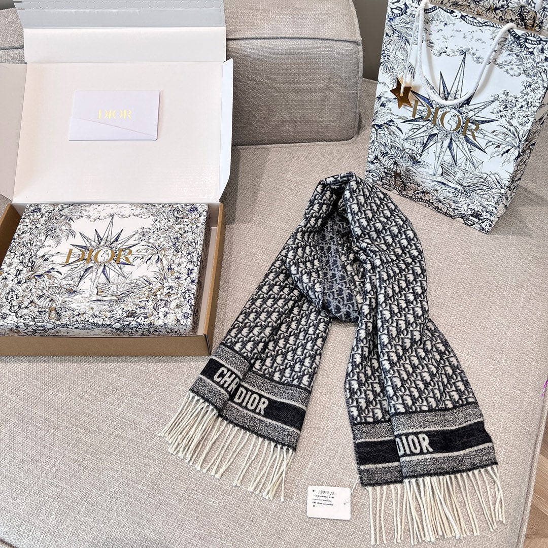 DIOR SCARF 200 CM IN CASHMERE 667139