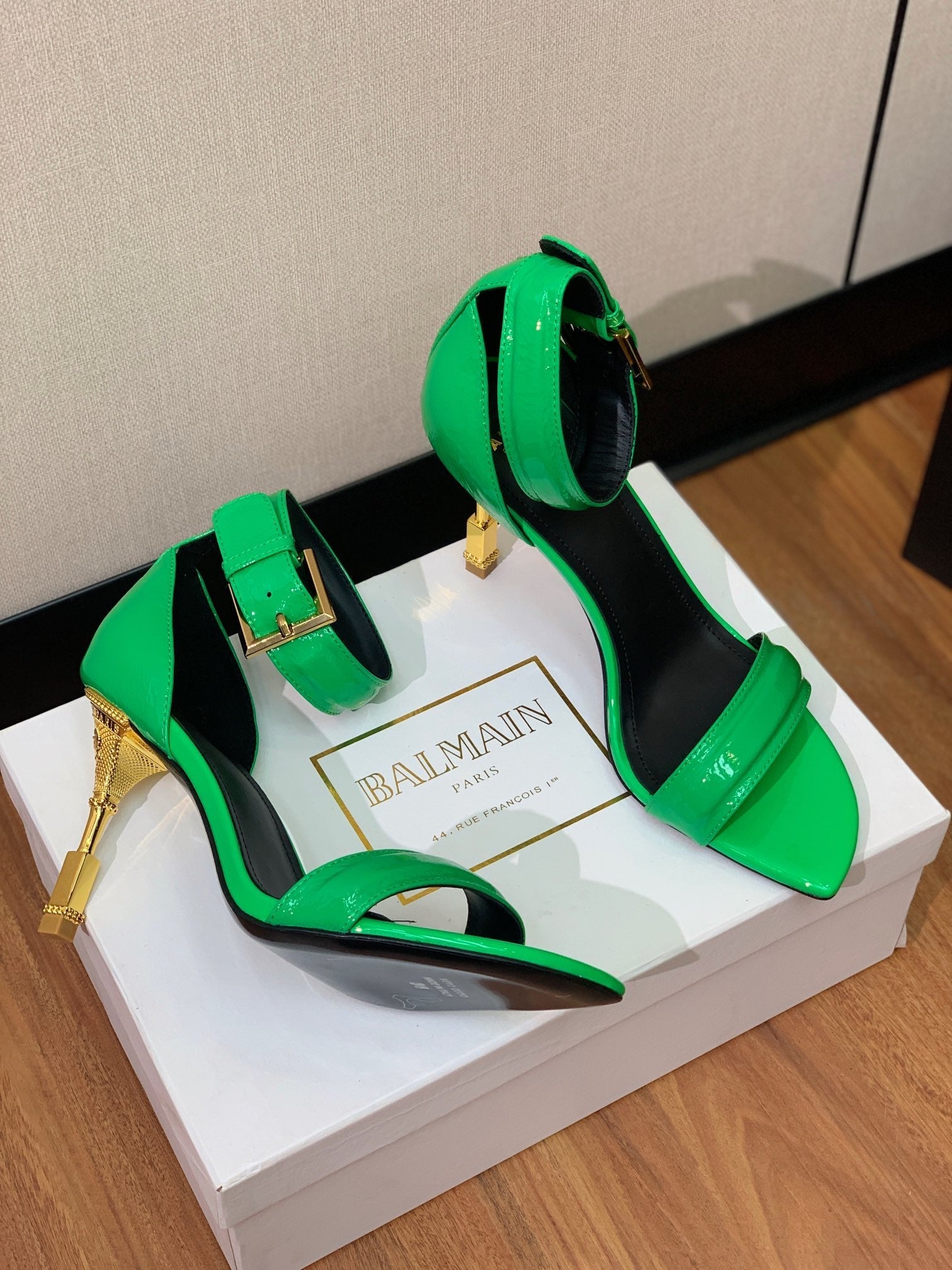 BALMAIN 26S METAL-HEEL SANDALS 105 MM IN GREEN CALFSKIN