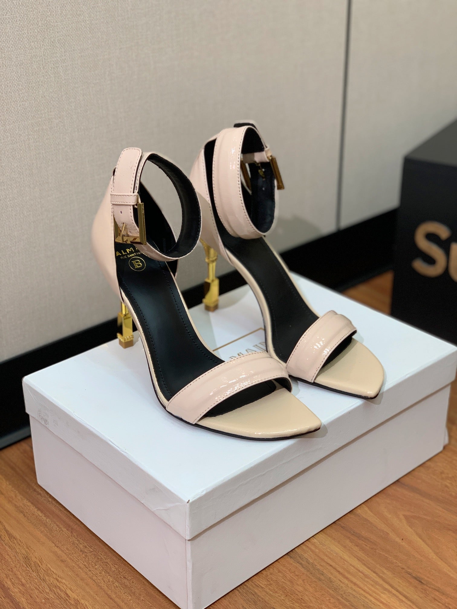 BALMAIN 26S METAL-HEEL SANDALS 105 MM IN BEIGE CALFSKIN