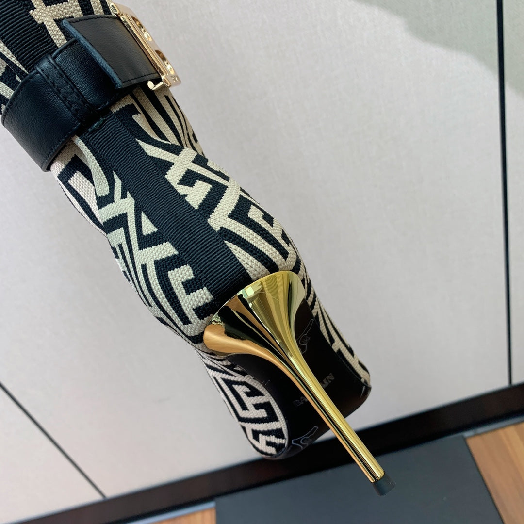 BALMAIN 26S HIGH-TOP BOOTS 105 MM IN BLACK AND WHITE FLYKNIT STYLE 4