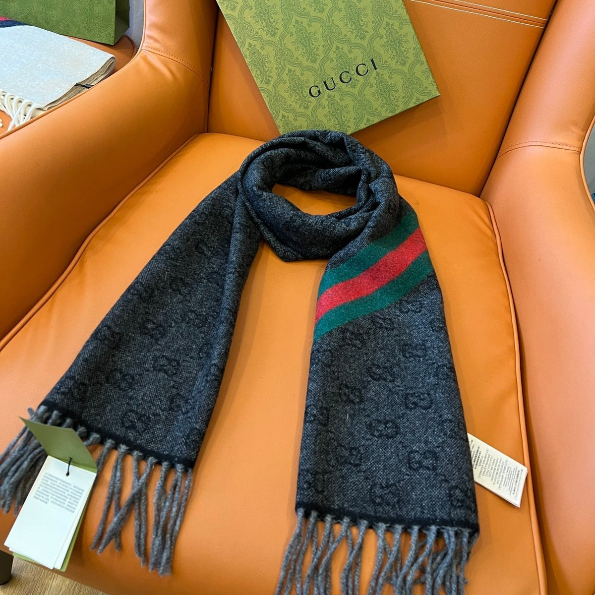 GUCCI 25S SCARF 190 IN WOOL 636371
