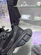 3XL SNEAKER IN BLACK MESH AND POLYURETHANE