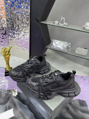 3XL SNEAKER IN BLACK MESH AND POLYURETHANE