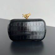 KNOT 19 IN BLACK CROCODILE PATTERN CALFSKIN