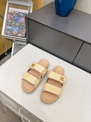 MM DOUBLE STRAP FLAT SANDALS IN BEIGE RAFFIA