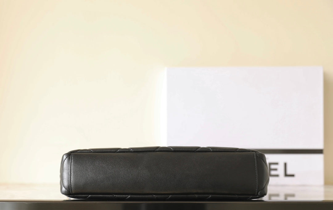 CHANEL 25S TOTE 30 CM IN BLACK LAMBSKIN WITH GOLD HARDWARE